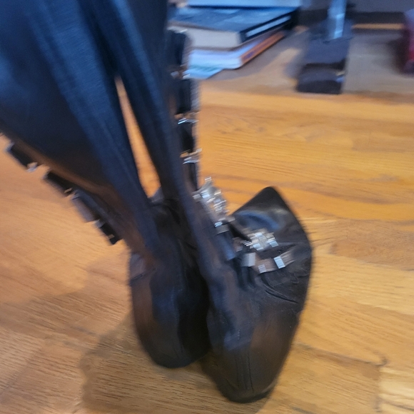 Vintage leather boots, circa 1987 - Picture 5 of 11